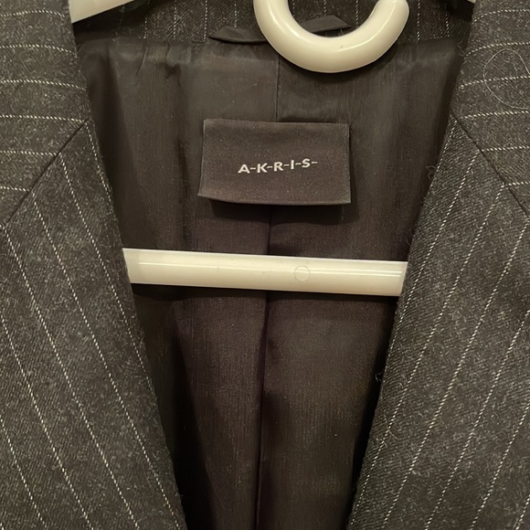 Akris asymmetrical pinstripe blazer. Size 14. - Picture 2 of 4